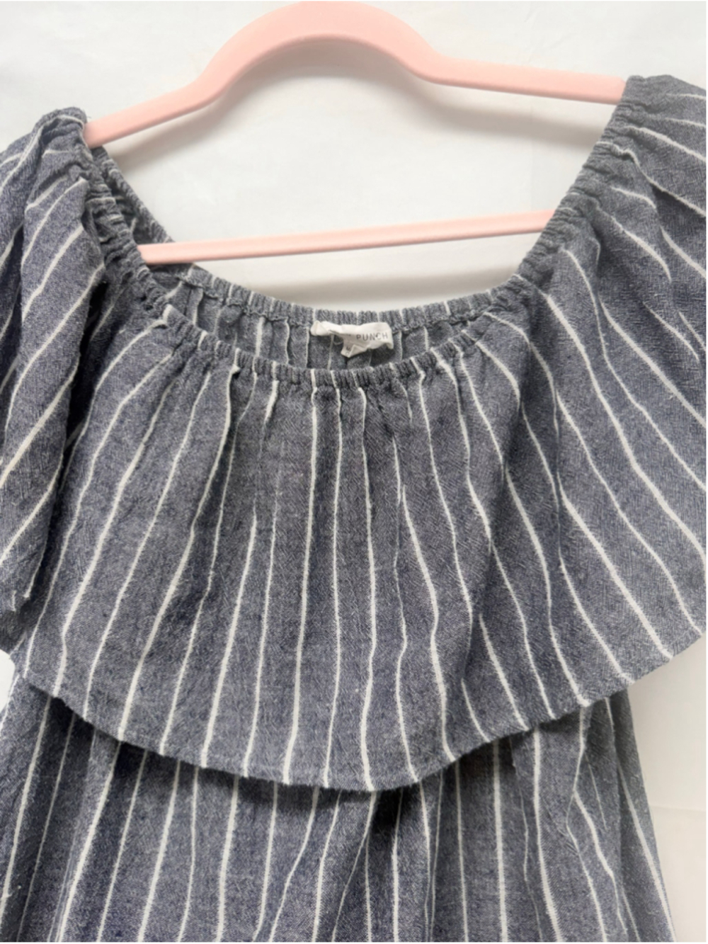 Women's Honey Punch Gray White Striped Off-Shoulder Long top Size S - Picture 4 of 9